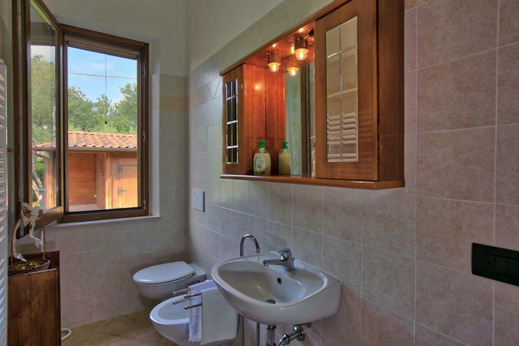 I Sogni Di Velia Villa Tuoro sul Trasimeno Luaran gambar